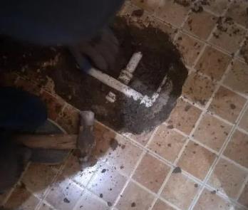 呼兰卫生间漏水维修公司为您分享下卫生间渗水如何处理及注意事项